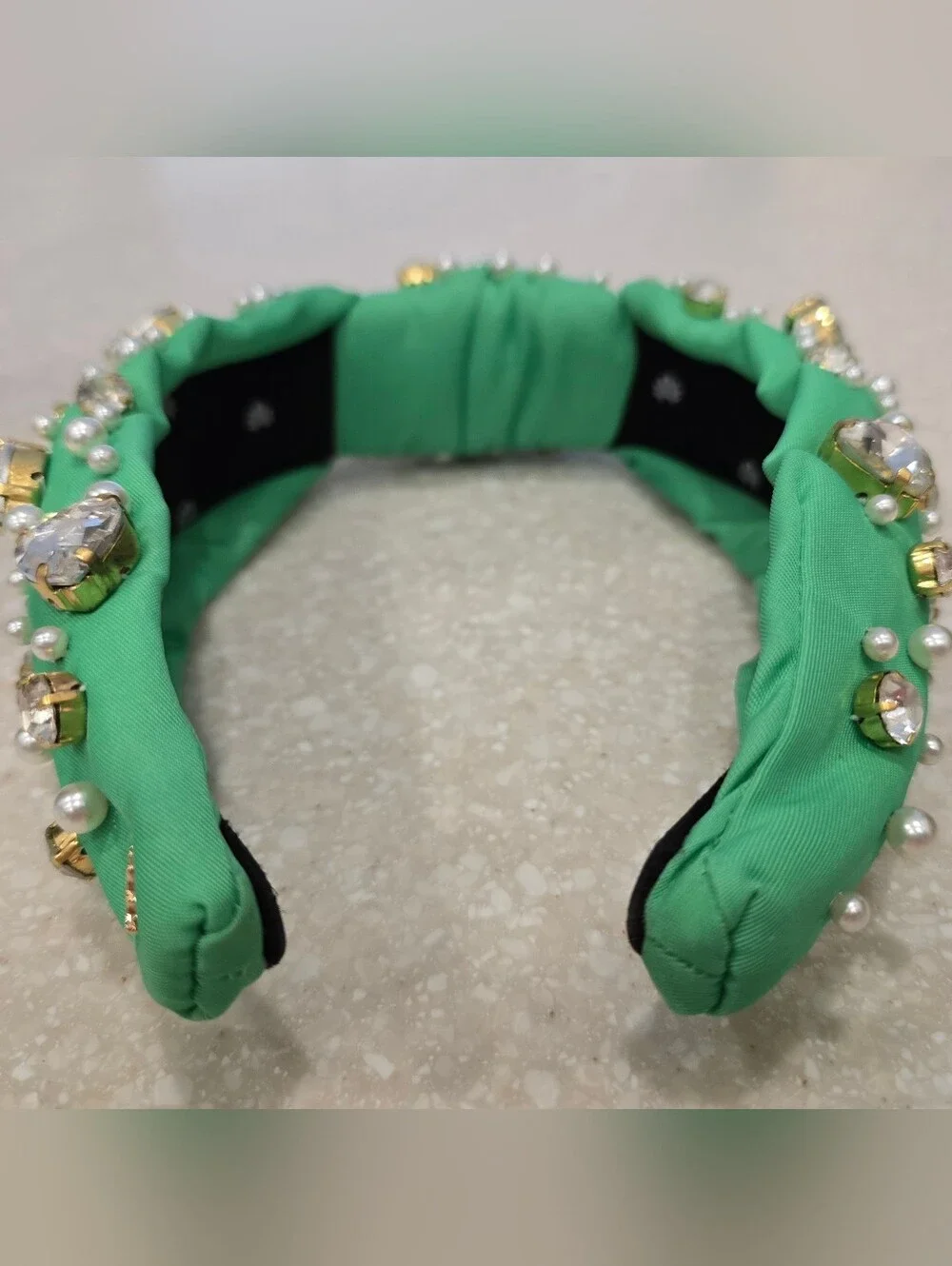 ☘️ LELE SADOUGHI X Stoney Clover Lane Avocado Heart Crystal & Pearl Headband SCL